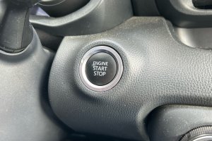 TOYOTA YARIS 1.5 BI-TONE PETROL - 2020год / 17153km 18