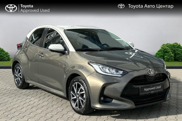 TOYOTA YARIS 1.5 BI-TONE PETROL - 2020год / 17153km