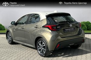 TOYOTA YARIS 1.5 BI-TONE PETROL - 2020год / 17153km 7