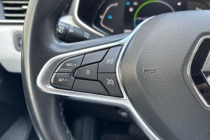 RENAULT CLIO 5 1.6 E-TECH HYBRID - 2021год / 154679km 22