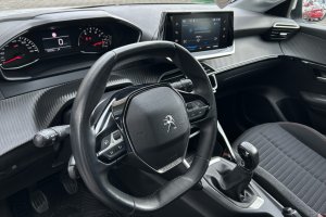 PEUGEOT 208 1.2 PETROL - 2021год / 97348km 12