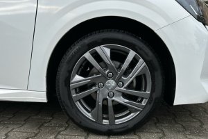 PEUGEOT 208 1.2 PETROL - 2021год / 97348km 19