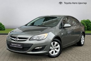 OPEL ASTRA NOTCHBACK 1.4 PETROL - 2019год / 97300km 2