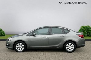 OPEL ASTRA NOTCHBACK 1.4 PETROL - 2019год / 97300km 4