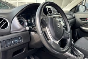 SUZUKI VITARA 1.5 HYBRID - 2022год / 121900km 12