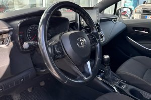 TOYOTA COROLLA 1.2T PETROL EXECUTIVE - 2019год / 184933km 11