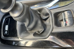 TOYOTA COROLLA 1.2T PETROL EXECUTIVE - 2019год / 184933km 19