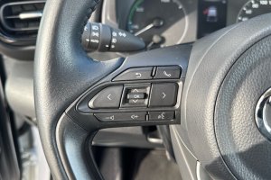 TOYOTA YARIS 1.5 HYBRID CVT - 2023год / 15328km 21