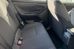 TOYOTA YARIS 1.5 HYBRID CVT - 2023год / 15328km 24