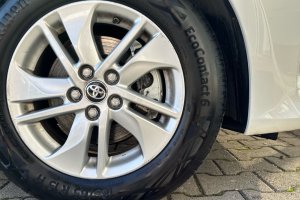 TOYOTA YARIS 1.5 HYBRID CVT - 2023год / 15328km 26