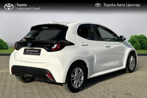 TOYOTA YARIS 1.5 HYBRID CVT - 2023год / 15328km 5