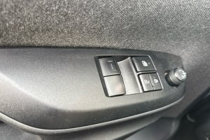 TOYOTA YARIS 1.5 HYBRID CVT - 2020год / 140059km 23