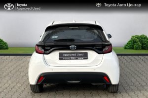 TOYOTA YARIS 1.5 HYBRID CVT - 2020год / 140059km 6