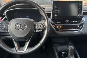 TOYOTA COROLLA 1.6 PETROL EXECUTIVE + A/T - 2019год / 66802km 13