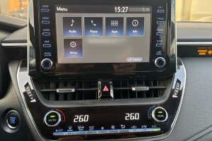 TOYOTA COROLLA 1.6 PETROL EXECUTIVE + A/T - 2019год / 66802km 15