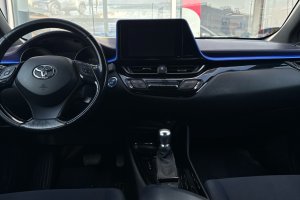 TOYOTA C-HR 1.8 HYBRID BI-TONE CVT City - 2017год / 166155km 10
