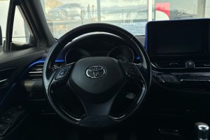 TOYOTA C-HR 1.8 HYBRID BI-TONE CVT City - 2017год / 166155km 11