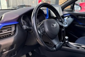 TOYOTA C-HR 1.8 HYBRID BI-TONE CVT City - 2017год / 166155km 12