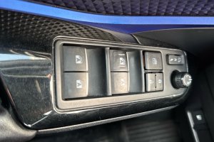 TOYOTA C-HR 1.8 HYBRID BI-TONE CVT City - 2017год / 166155km 24