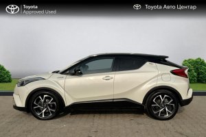 TOYOTA C-HR 1.8 HYBRID BI-TONE CVT City - 2017год / 166155km 4