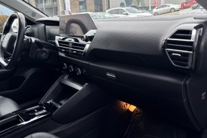 CITROEN C4 1.2T PETROL - 2022год / 93306km 9