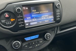 TOYOTA YARIS 1.5 HYBRID CVT LUNA - 2017год / 84300km 17