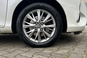 TOYOTA YARIS 1.5 HYBRID CVT LUNA - 2017год / 84300km 20