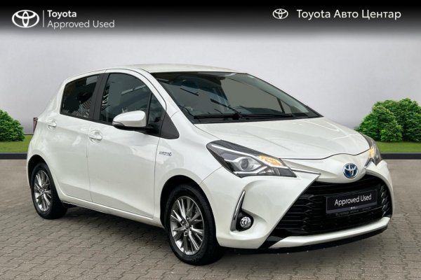 TOYOTA YARIS 1.5 HYBRID CVT LUNA - 2017год / 84300km