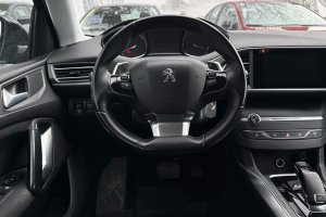 PEUGEOT 308 1.2T PETROL - 2021год / 140826km 11