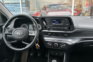 HYUNDAI I20 1.2 PETROL - 2020/2021год / 127354km 13