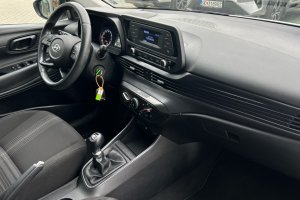 HYUNDAI I20 1.2 PETROL - 2020/2021год / 74433km 9