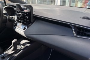 TOYOTA COROLLA 1.8 HYBRID - 2019год / 45809km 9