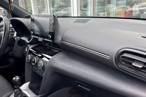 TOYOTA YARIS CROSS 1.5 PETROL 125 CHIC 4X2 - 2022год / 67833km 9