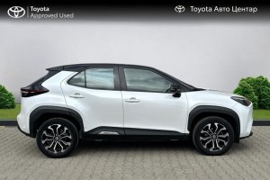 TOYOTA YARIS CROSS 1.5 PETROL 125 CHIC 4X2 - 2022год / 67833km 3