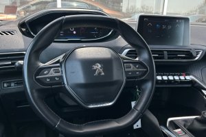 PEUGEOT 3008 1.2T PETROL - 2017год / 139538km 13