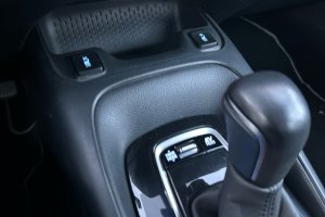 TOYOTA COROLLA 1.8 HYBRID EXECUTIVE CVT - 2021год / 17800km 17