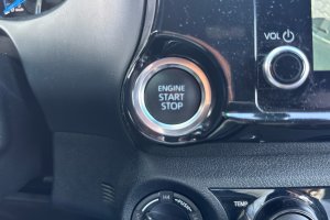 TOYOTA HILUX DC 2.8D Mild Hybrid AT Invincible - 2025год / 10700km 19