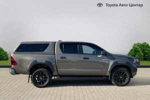 TOYOTA HILUX DC 2.8D Mild Hybrid AT Invincible - 2025год / 10700km 3