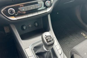 HYUNDAI I30 1.4 PETROL - 2023год / 79067km 15