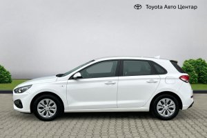 HYUNDAI I30 1.4 PETROL - 2023год / 79067km 4