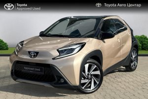TOYOTA AYGO X 1.0 ENVY CVT - 2023год / 12300km 2