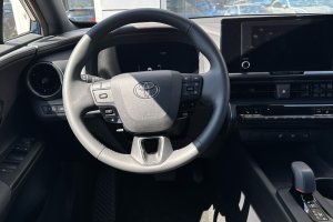 TOYOTA C-HR 1.8 HYBRID CLUB E-CVT - 2023год / 34293km 11