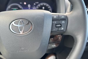 TOYOTA C-HR 1.8 HYBRID CLUB E-CVT - 2023год / 34293km 21