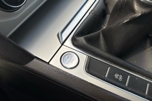 VOLKSWAGEN PASSAT 1.6 TDI DIESEL - 2015год / 192164km 22