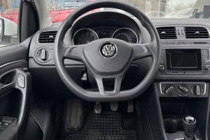 VOLKSWAGEN POLO 1.2 PETROL - 2014год / 37941km 11