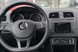 VOLKSWAGEN POLO 1.2 PETROL - 2014год / 37941km 13