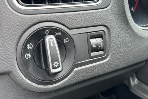 VOLKSWAGEN POLO 1.2 PETROL - 2014год / 37941km 18