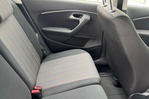 VOLKSWAGEN POLO 1.2 PETROL - 2014год / 37941km 21