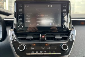 TOYOTA COROLLA 1.5 PETROL - 2021/2022год / 116472km 18