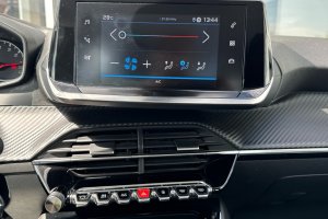 PEUGEOT 208 1.2 PETROL - 2021/2022год / 59508km 15